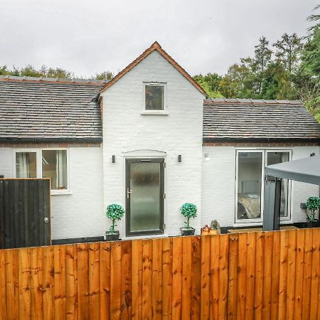 Villa The Old Smokehouse Rugeley Exterior foto